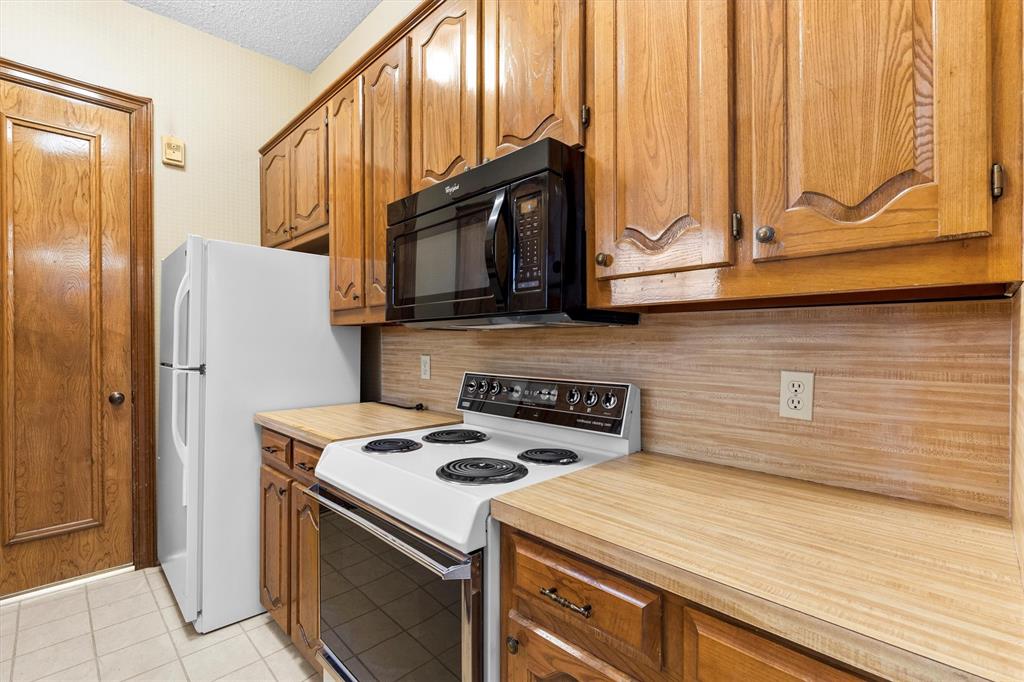 Willow Bend Country Ph One-R - Residential Lease