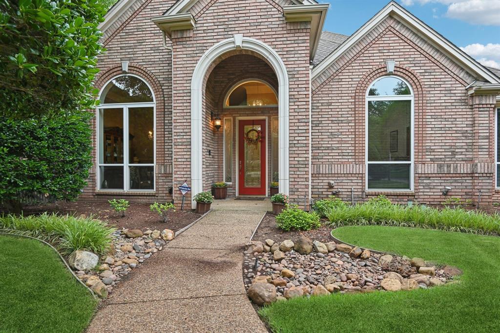 3105 Woodland Heights Circle