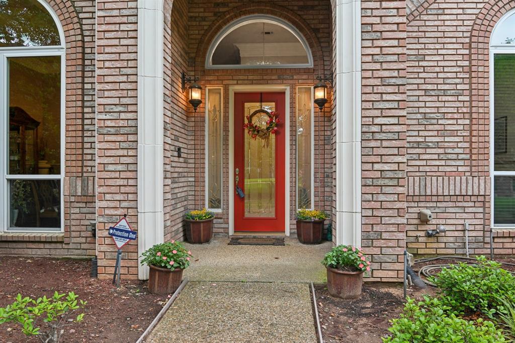 3105 Woodland Heights Circle
