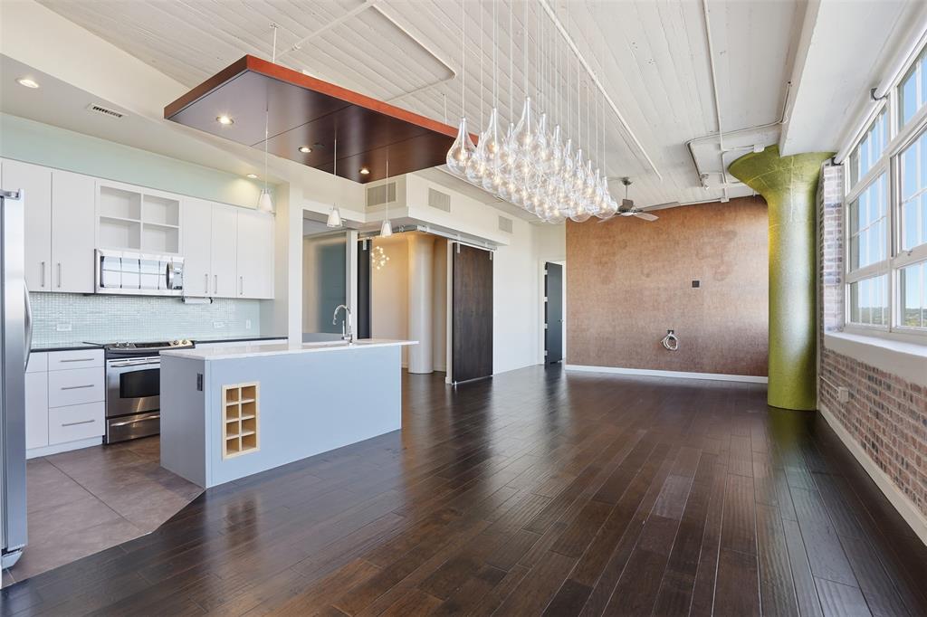 One Montgomery Plaza Residence Condo - Residential