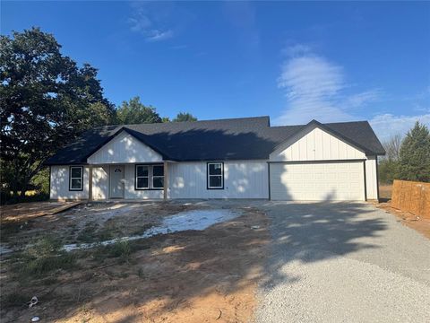 1016 Bradshaw Court Springtown TX 76082