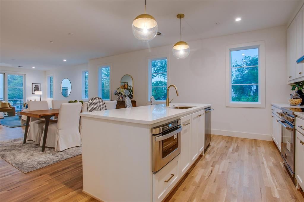 Lakeside - Residential