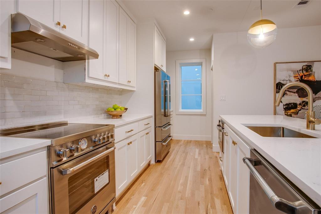 Lakeside - Residential