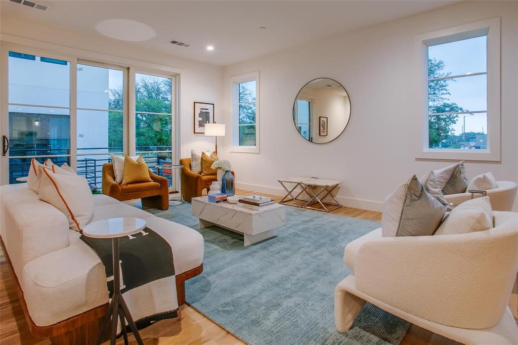 Lakeside - Residential