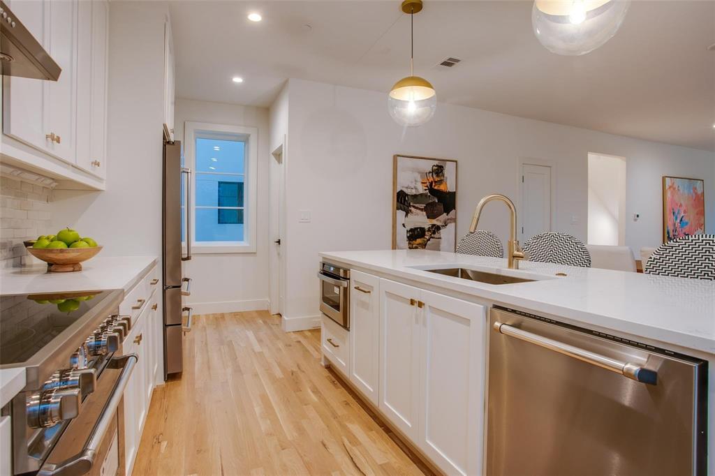 Lakeside - Residential