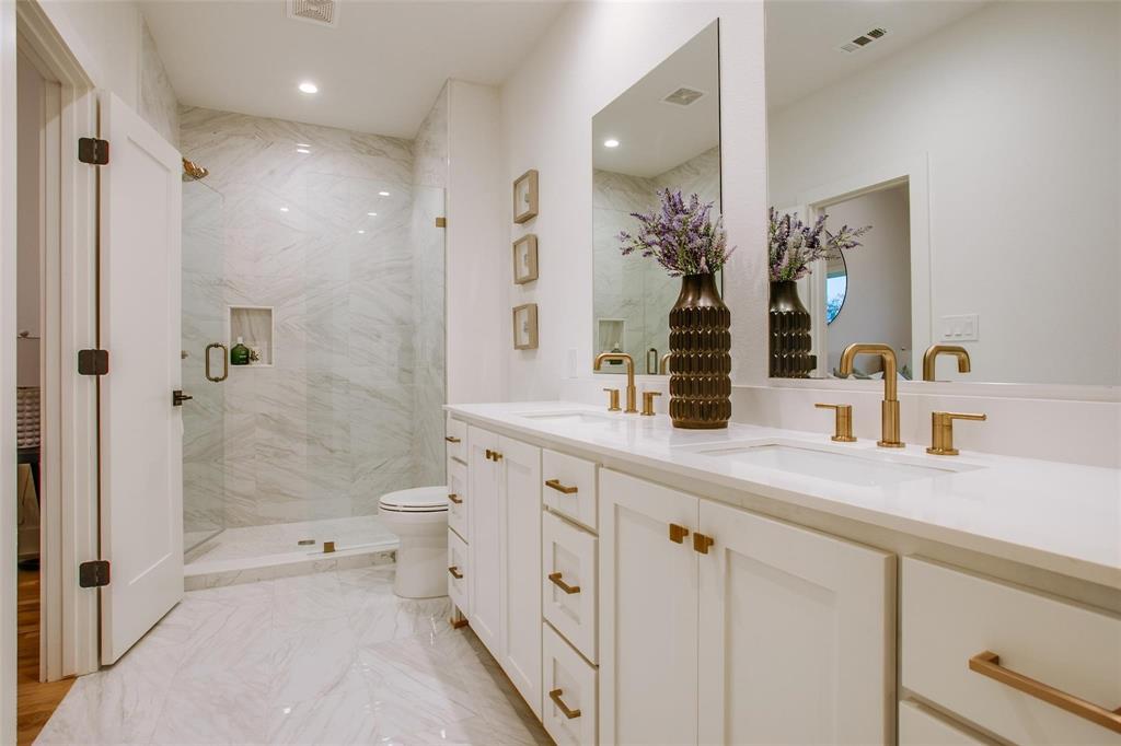 Lakeside - Residential