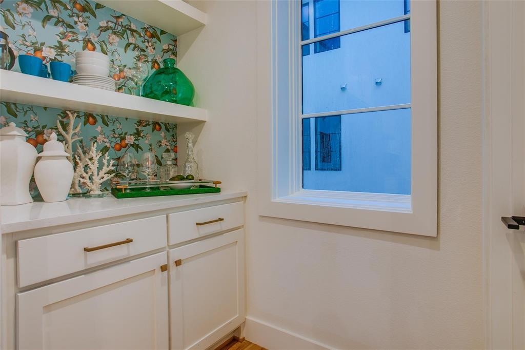 Lakeside - Residential