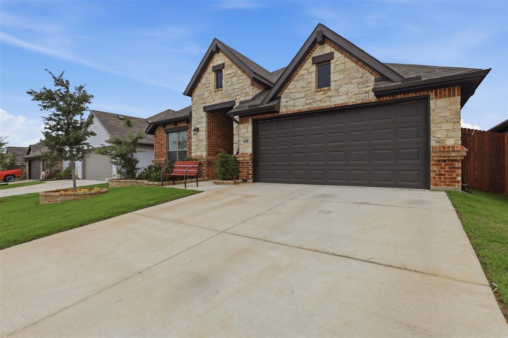 908 Misty Lane