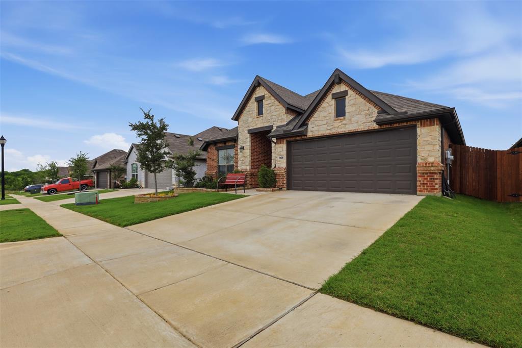 908 Misty Lane