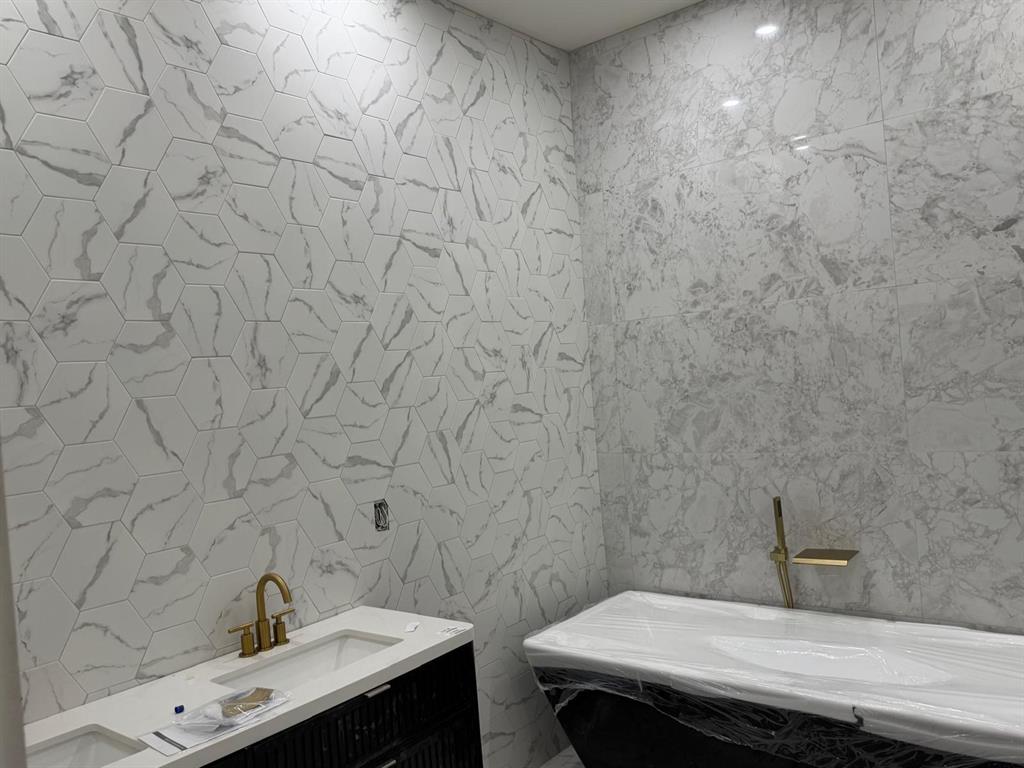 Central Ave - Residential