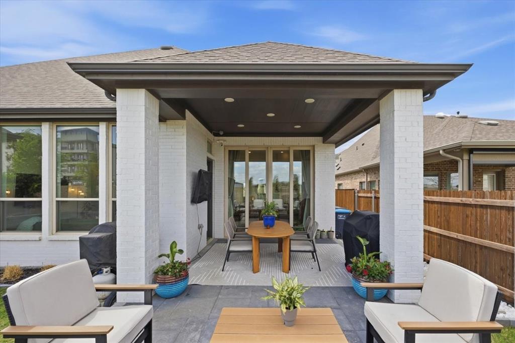 Tavolo Park - Residential