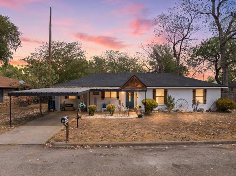 Photo of 603 S Brazos Street, Whitney, TX 76692 (MLS # 21391267)