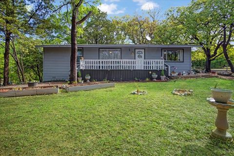 Photo of 101 Lakewood Lane, Pottsboro, TX 75076 (MLS # 21228653)