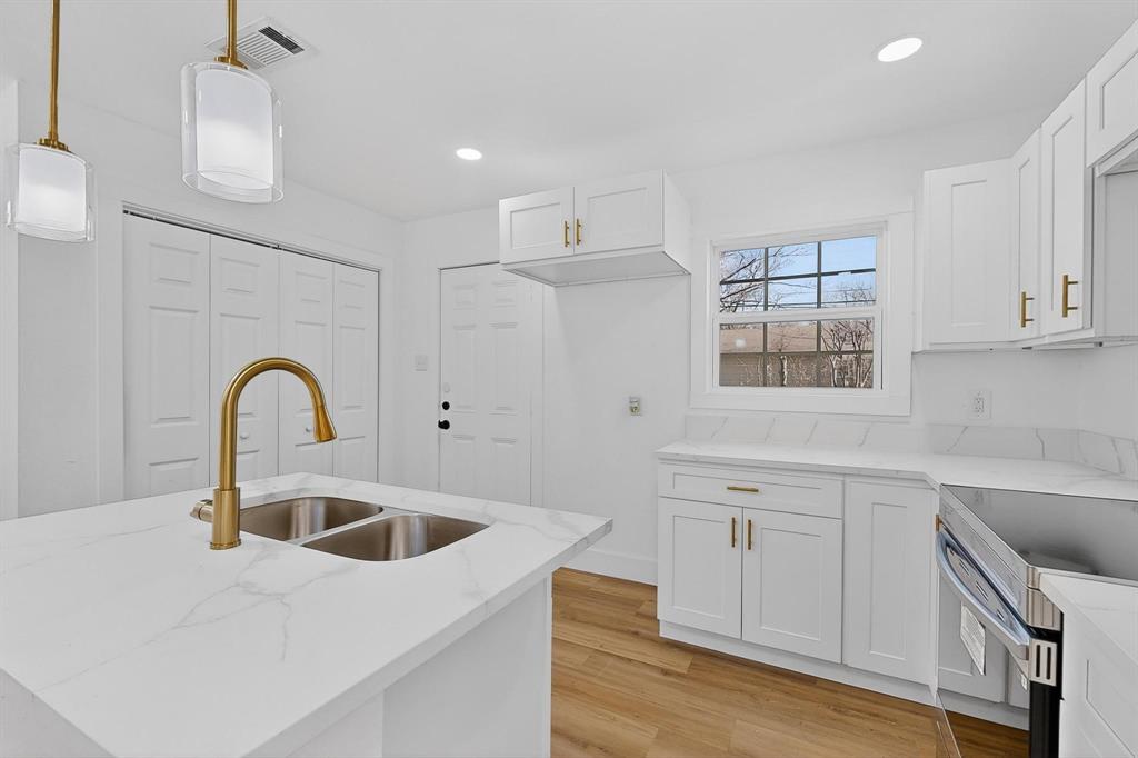 W R Toungate Rev - Residential