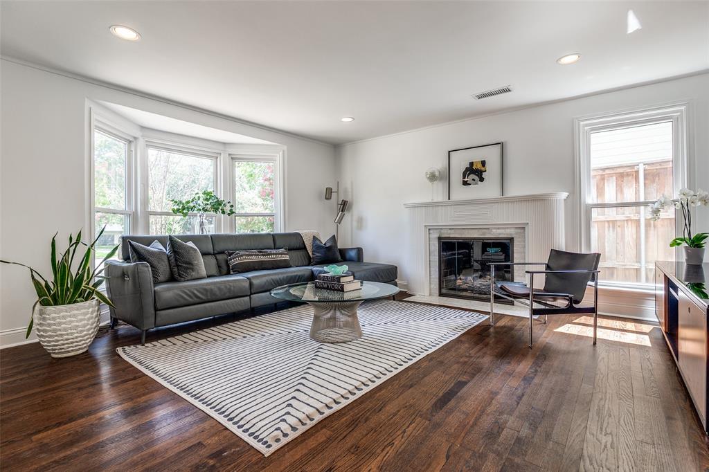 2919 Lovers Lane