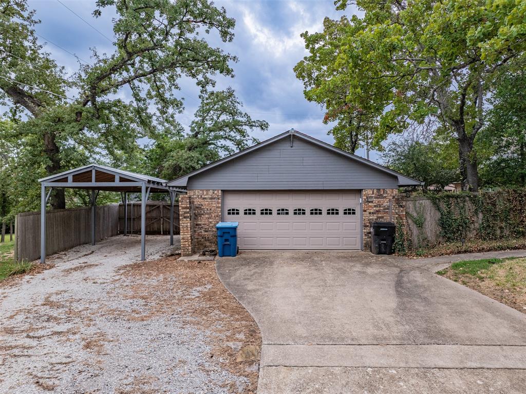 2702 Tracey Street
