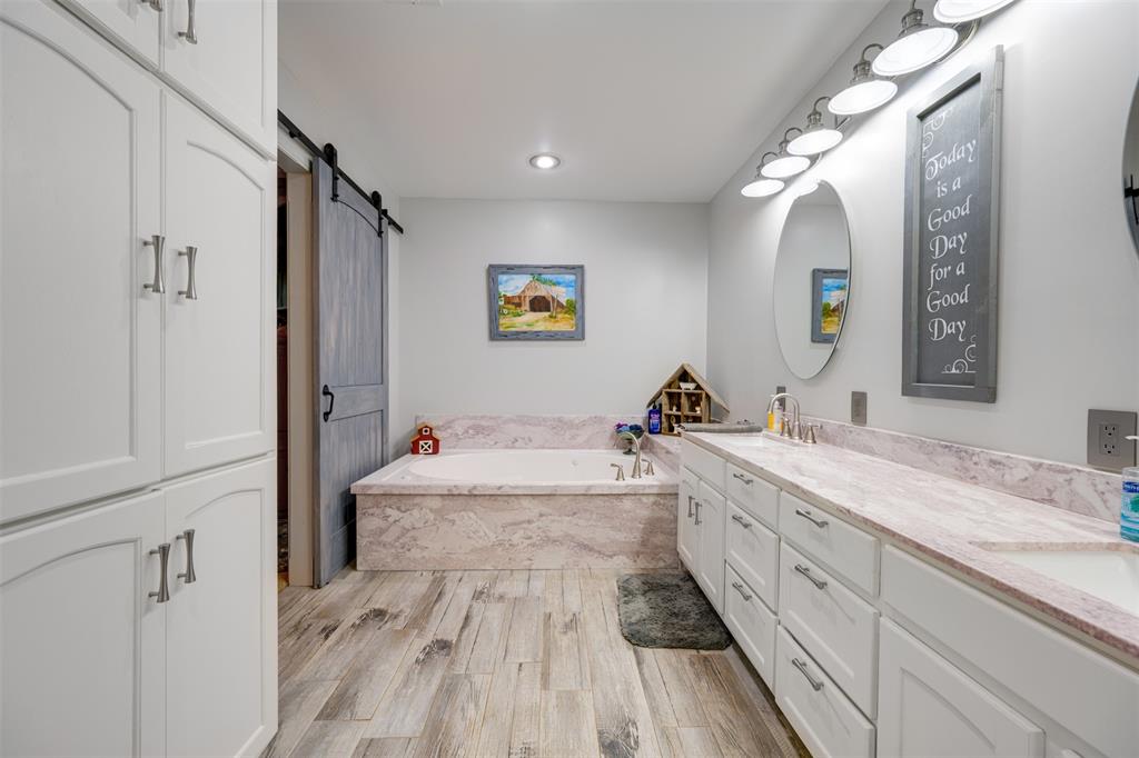 Thousand Pine Ranch Estate - Residential