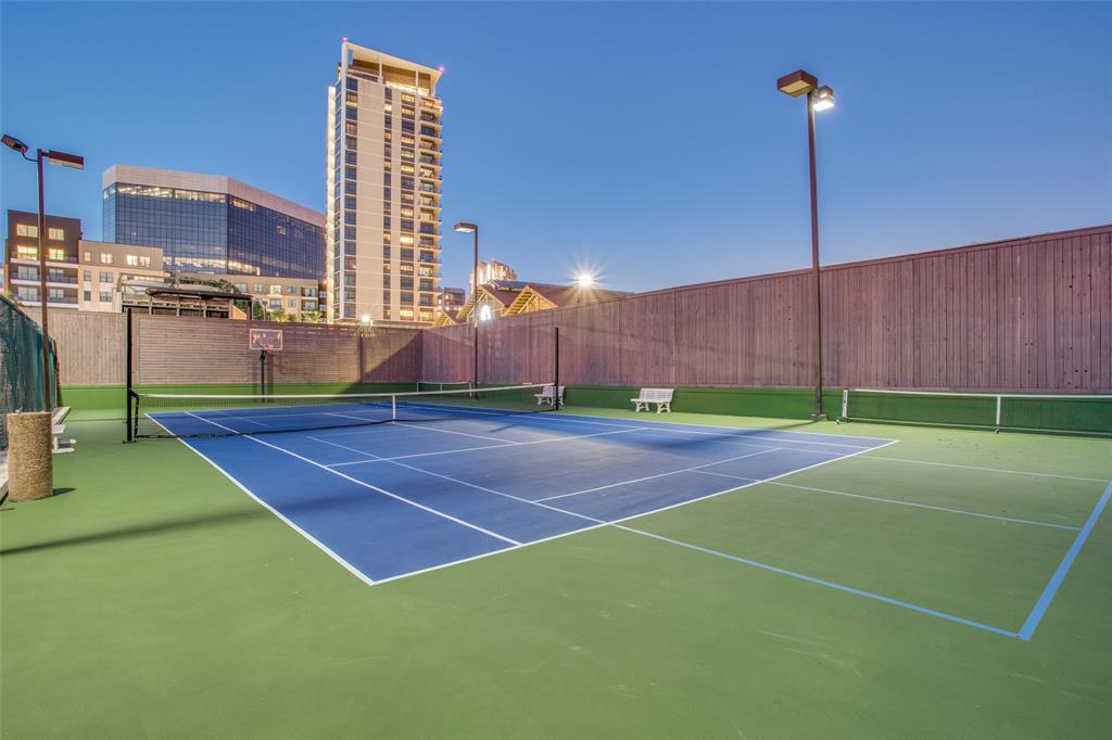 LaTour Condominiums - Residential Lease