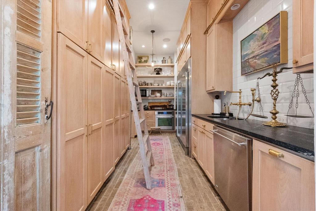 Edwards Ranch Riverhills Add - Residential
