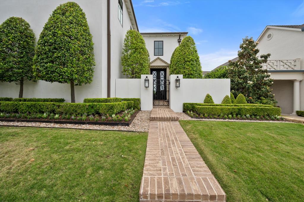 3824 Bishops Flower Road