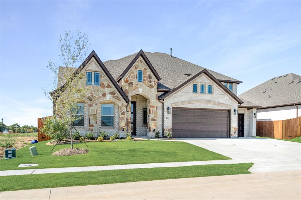 1003 Stonehaven Drive