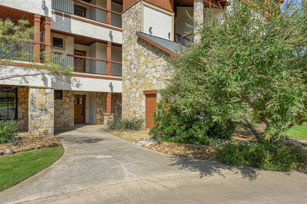 2033 Harbor Way 103