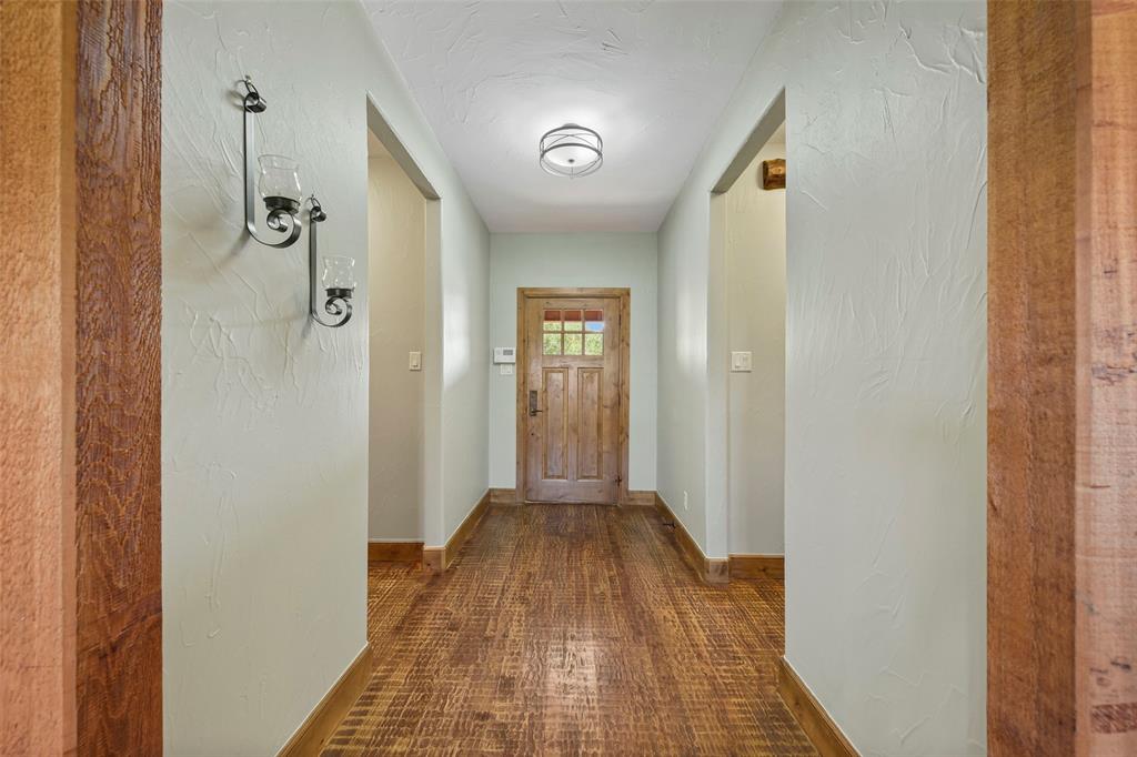 2033 Harbor Way 103