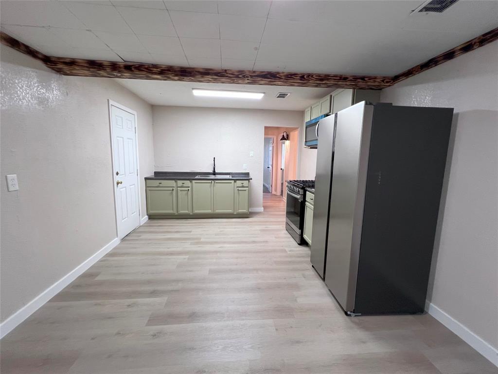 Shreveport, Louisiana 71108, United States, 3 Bedrooms Bedrooms, ,1 BathroomBathrooms,Residential,Active,204656