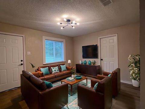 2026 Murray Street Shreveport LA 71108