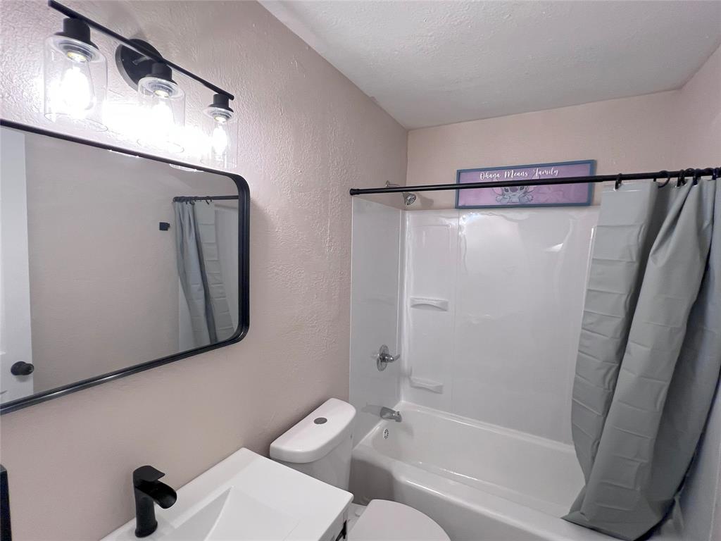 Shreveport, Louisiana 71108, United States, 3 Bedrooms Bedrooms, ,1 BathroomBathrooms,Residential,Active,204656