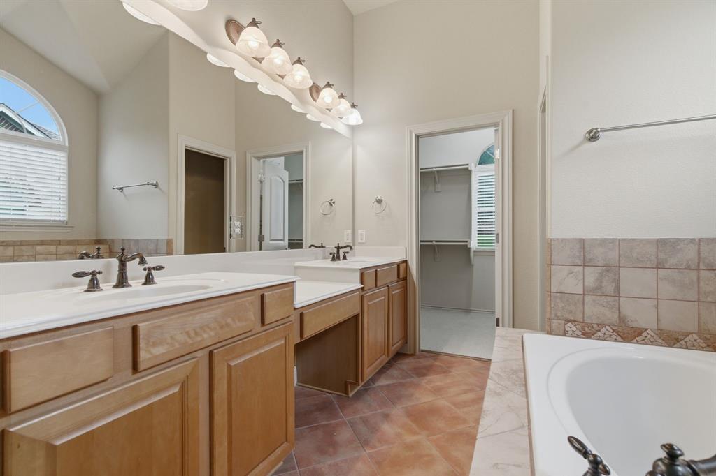 Linkside At Grapevine - Residential