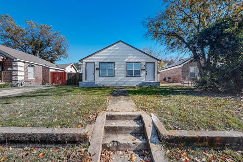 Photo of 1532 Whitaker Avenue, Dallas, TX 75216 (MLS # 21393006)