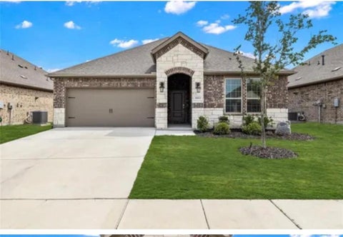Photo of 10812 Table Bluff Street, Aubrey, TX 76227 (MLS # 21372851)