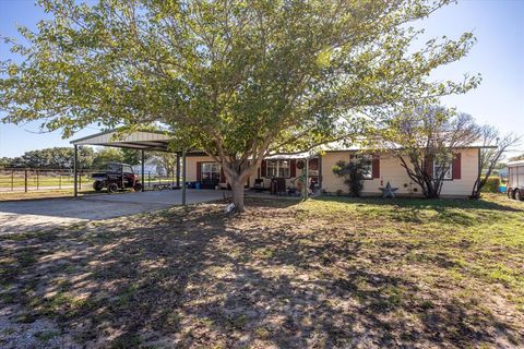 A home in Gustine