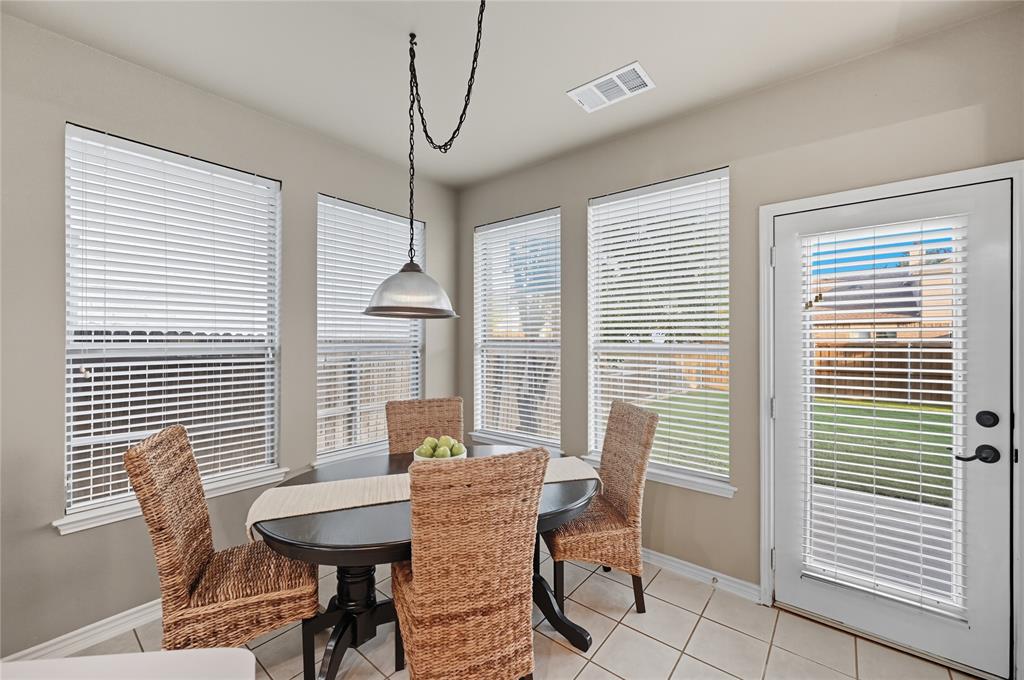 Fort Worth, Texas 76131, United States, 4 Bedrooms Bedrooms, ,3 BathroomsBathrooms,Residential,Pending,212618