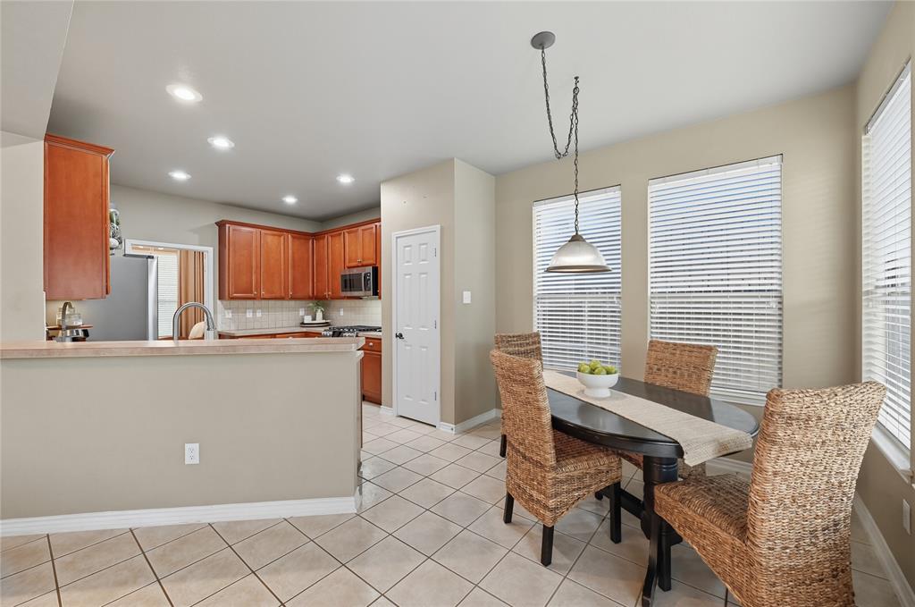 Fort Worth, Texas 76131, United States, 4 Bedrooms Bedrooms, ,3 BathroomsBathrooms,Residential,Pending,212618