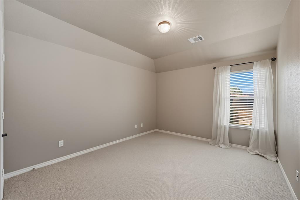 Fort Worth, Texas 76131, United States, 4 Bedrooms Bedrooms, ,3 BathroomsBathrooms,Residential,Pending,212618