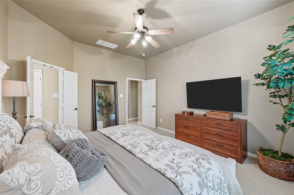 Fort Worth, Texas 76131, United States, 4 Bedrooms Bedrooms, ,3 BathroomsBathrooms,Residential,Pending,212618