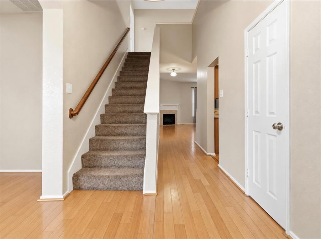 1048 Twin Brooks Drive