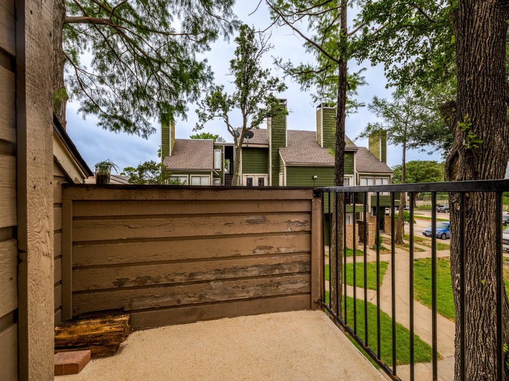 Richland Trace Condos - Residential