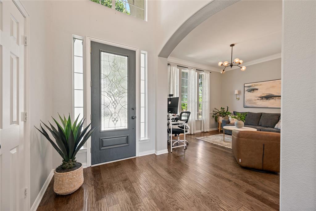 5712 English Oak Drive