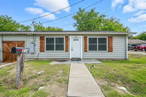 Photo of 734 Thompson Drive #A and B, Lake Dallas, TX 75065 (MLS # 21222616)