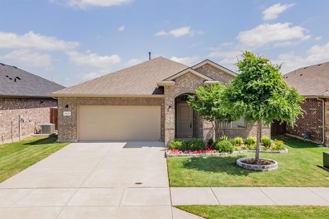 1413 Archway Court Fort Worth TX 76247