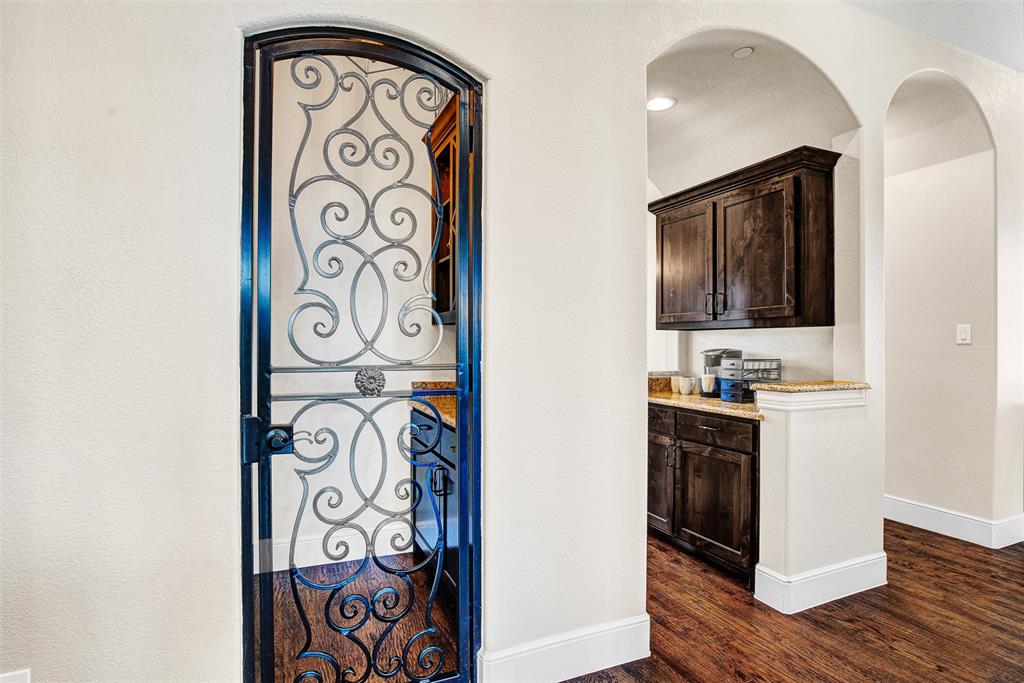 Belmont Park - Residential