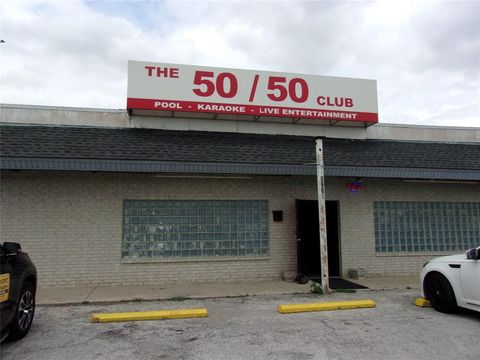 5908 Jacksboro Highway Lake Worth TX 76114