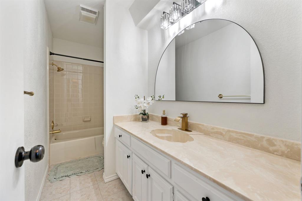 Woodbriar Estates West Add - Residential Lease