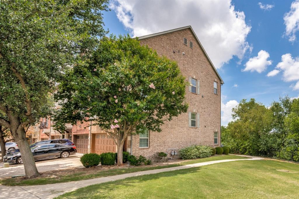 7857 Fox Horn Drive