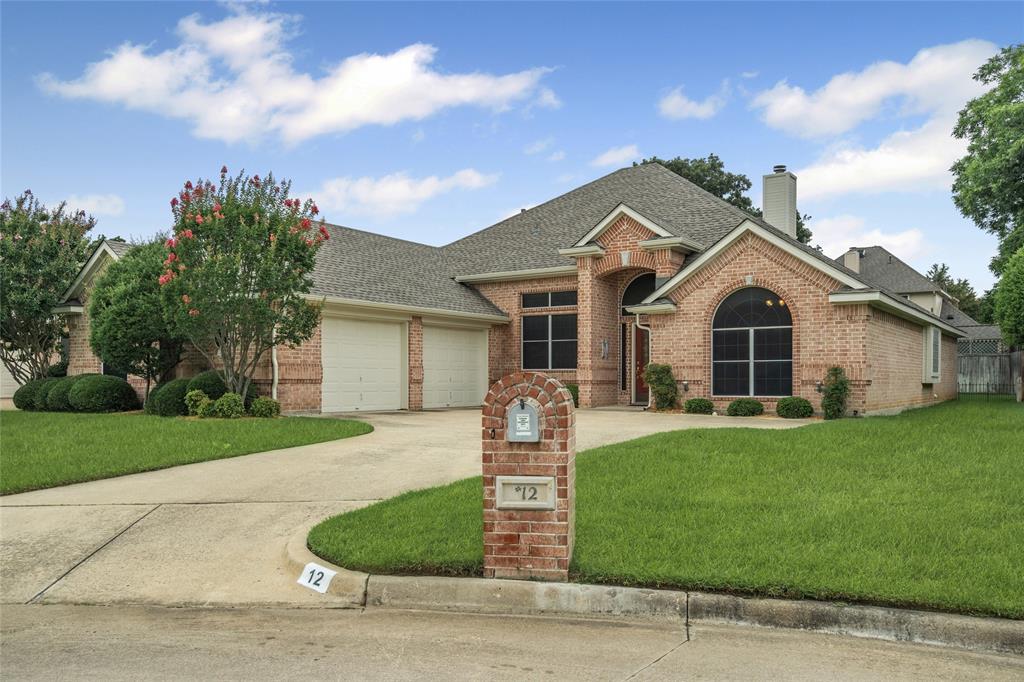 12 Equestrian Court