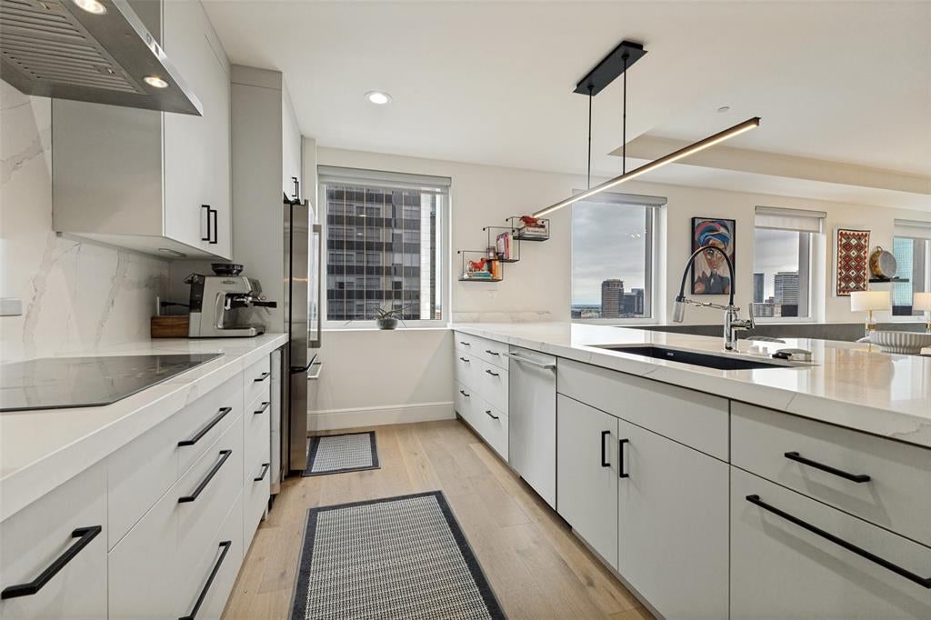 1505 Elm Street 1403