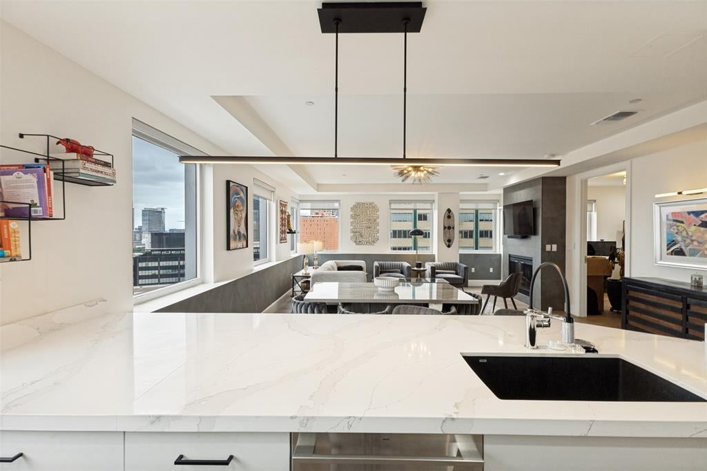 1505 Elm Street 1403